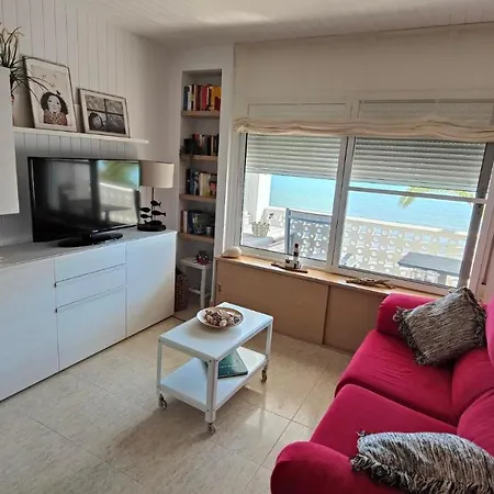 Tina Paradise Apartment *